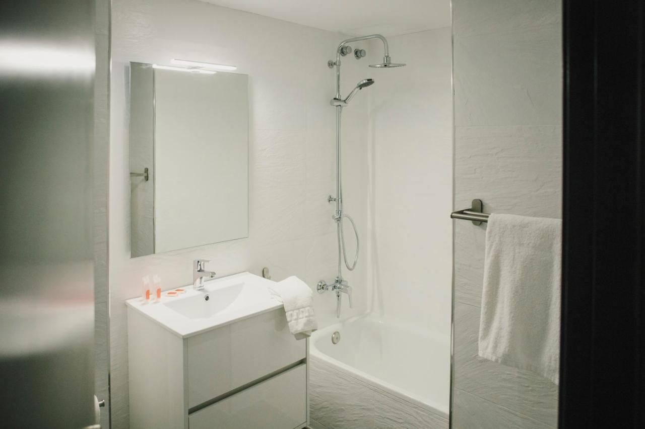 Bbarcelona Central Boutique Apartments Bagian luar foto