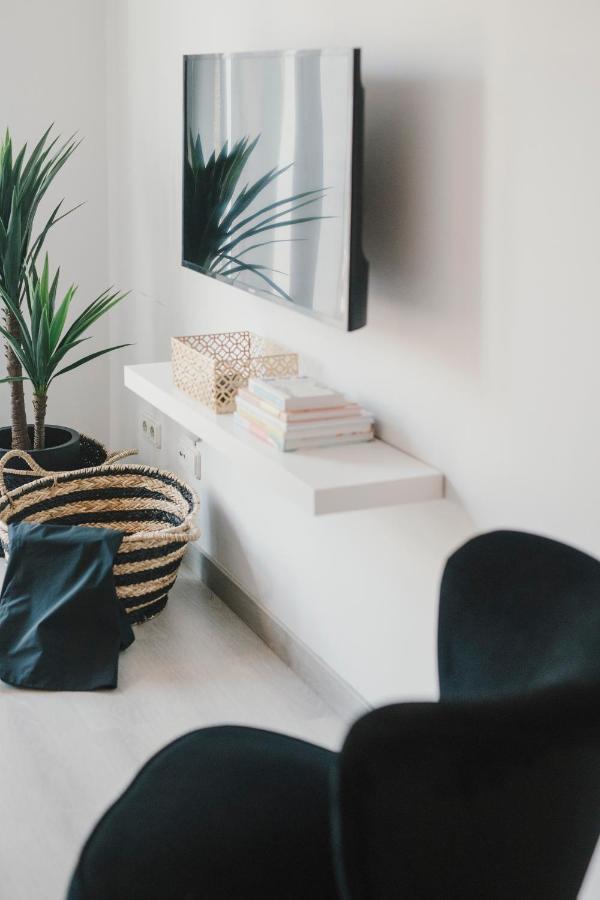 Bbarcelona Central Boutique Apartments Bagian luar foto