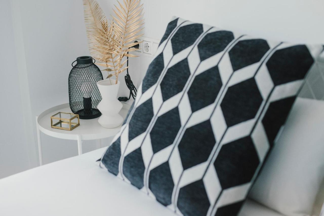 Bbarcelona Central Boutique Apartments Bagian luar foto