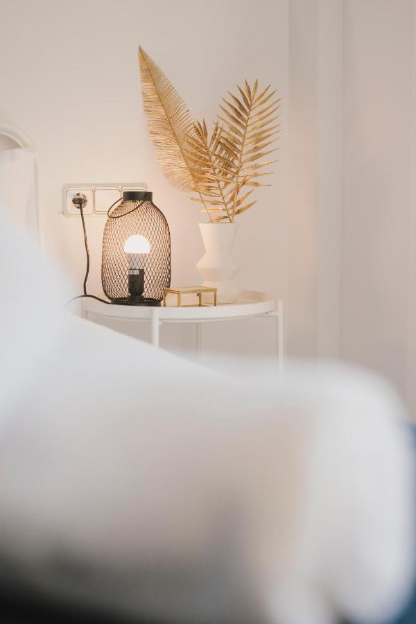 Bbarcelona Central Boutique Apartments Bagian luar foto